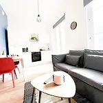 L'iris Du Commando-t2 Cosy A 100m De La Saint-Nazaire (Loire-Atlantique)